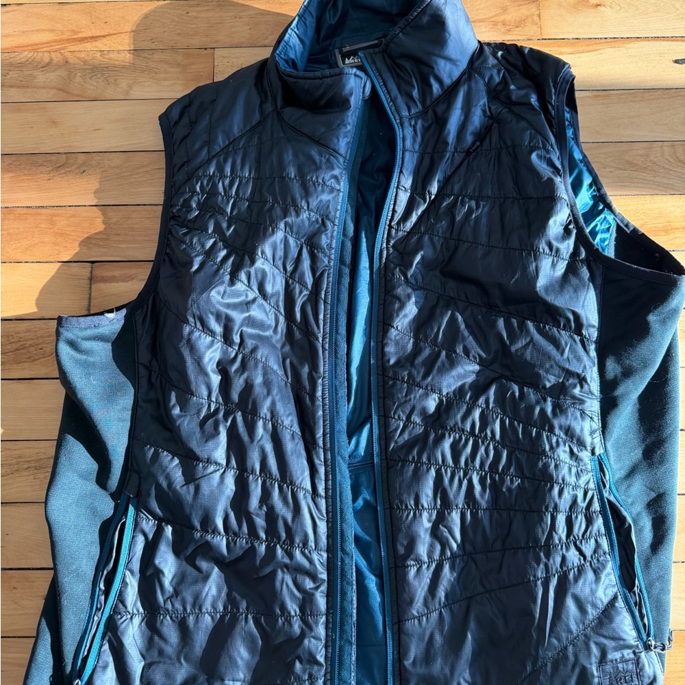 Women’s Quilted Hybrid Vest by REI